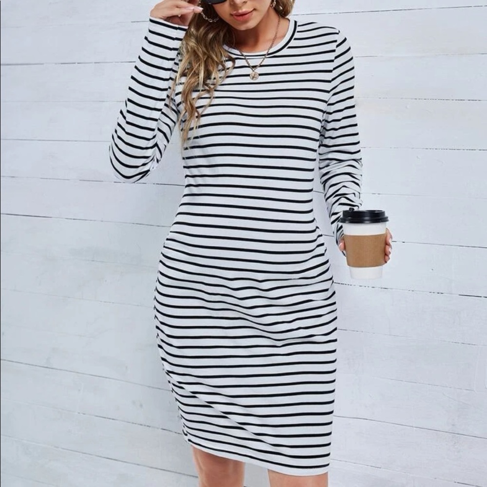 Maternity Dress - Picture 2 of 7